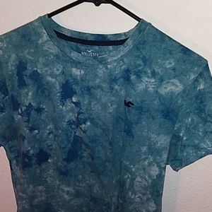 Hollister curved hem tee